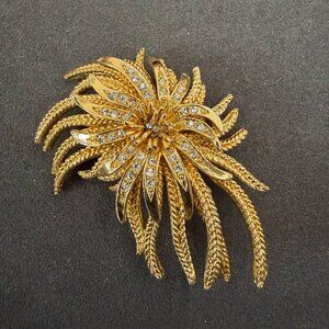 Vintage Gold Tone Rhinestone Brooch